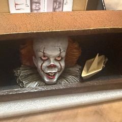 IT Pennywise Light Up Drain Sculpture