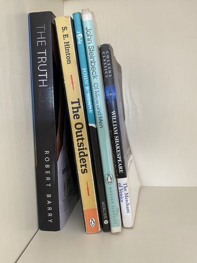 School Classic Books Shakespeare Steinbeck Outsiders Of Mice and Men