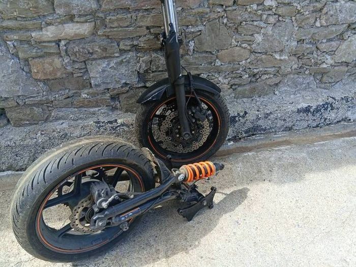 front  ends swingarms @ wheels