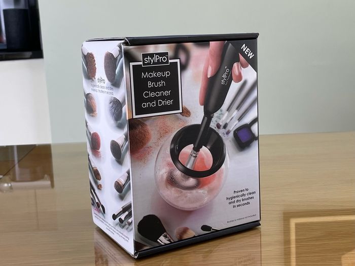 StylPro Makeup Brush Cleaner and Dryer - Perfect Condition