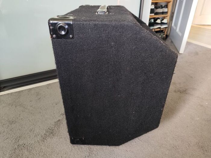 Red Sub BP80 bass amp