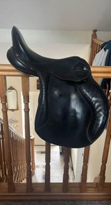 Antill 17.5" saddle