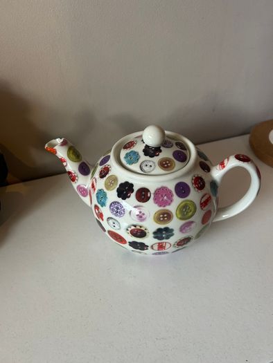 AVOCA Buttons Tea Pot