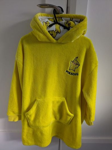 Pikachu Snoodie S/M Excellent Condition