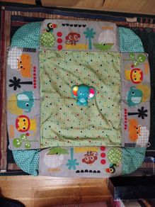 Kids play mat