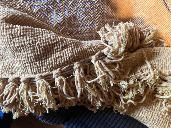 blanket/ throw