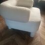 cream chair Image 3