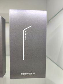 Samsung s25 fe 256gb Brand new sealed pack Unlock sim free