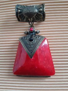 ACCESSORY - Pendant Or Scarf - Red