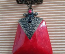ACCESSORY - Pendant Or Scarf - Red