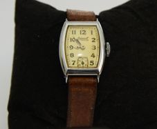 Vintage USA Made Ingersol Swagger Tank Gents Manual Watch