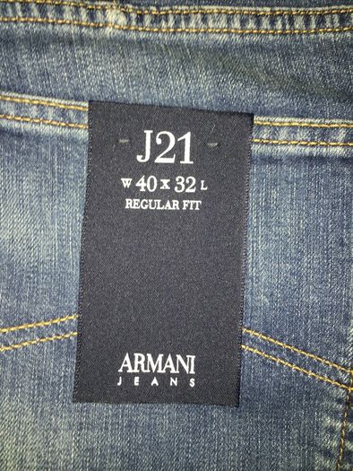 Armani Jeans regular fit size 40/32