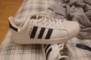 Adidas Superstar