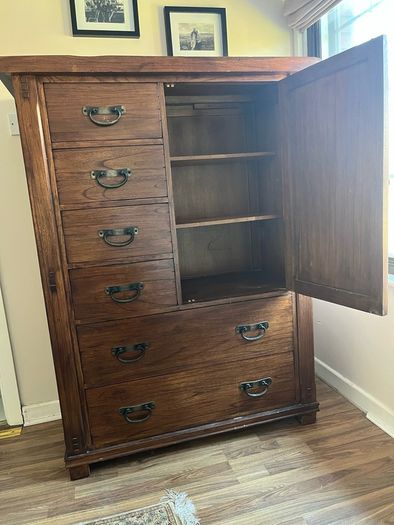 Very classy gentleman's chest