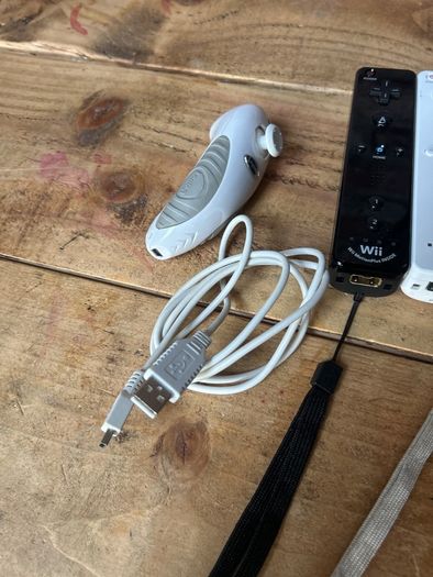 Nintendo wii controllers