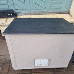 Cat/ dog  house