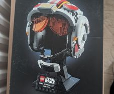 LEGO 75327 Star Wars Luke Skywalker Helmet (Red Five) - Embrace the Legendary Hero