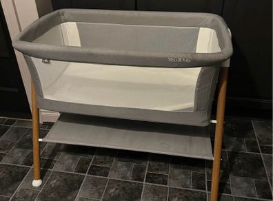 bedside crib