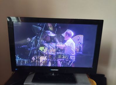 23 inch Blaupunkt TV with built-in dvd