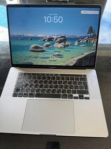 16" MacBook Pro 2026's Tahoe Liquid Glass Operating System