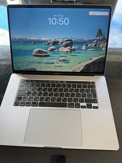 16" MacBook Pro 2026's Tahoe Liquid Glass Operating System