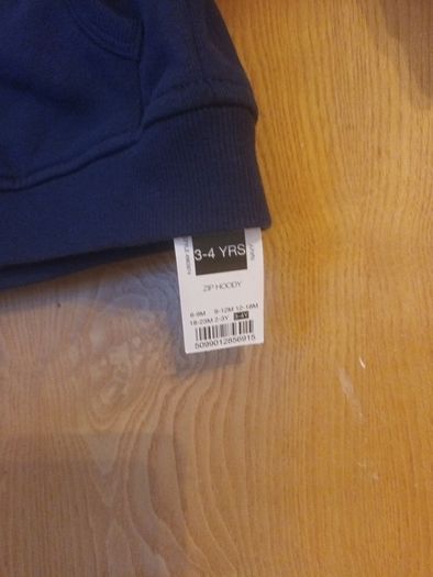 Dunnes  Stores  Hoodie  With Hood. Age 3-4  years B.N.W.T.