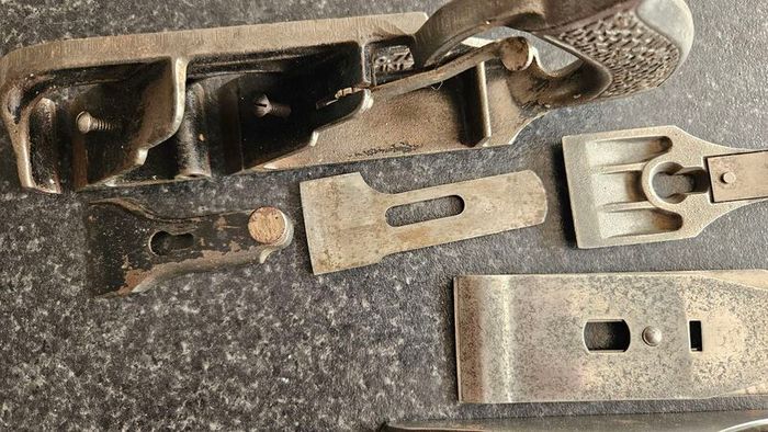 7 planes for spares or repairs