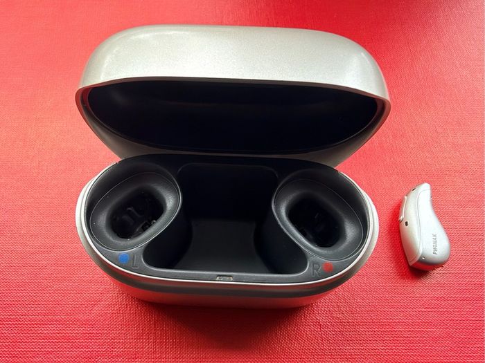 Phonak hearing aid (1)
