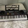Electronic keyboard 61 keys Image 2