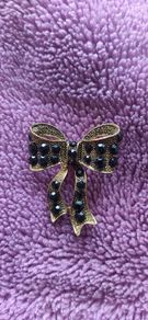Dorothy Perkins Black Rhinestone Bow Brooch