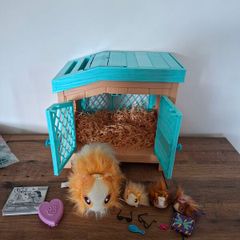 Little Live Pets Mama Surprise: Guinea Pig Playset