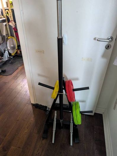 Pump and dumbell 20 kg set with stand