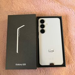 Brand new Samsung galaxy S25