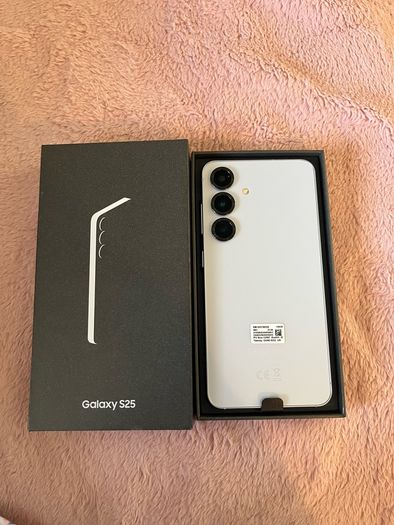 Brand new Samsung galaxy S25