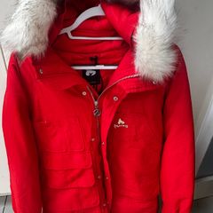Money red jacket with removable fur/hood