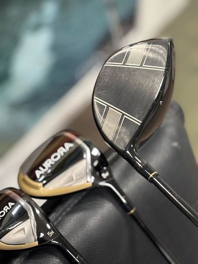 Ladies Wilson Aurora Golf Club Set