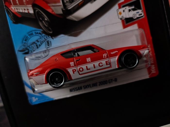 Nissan Skyline 2000 GT-R ! Police ! from HW Rescue Series ! Hot Wheels ! Mattel !