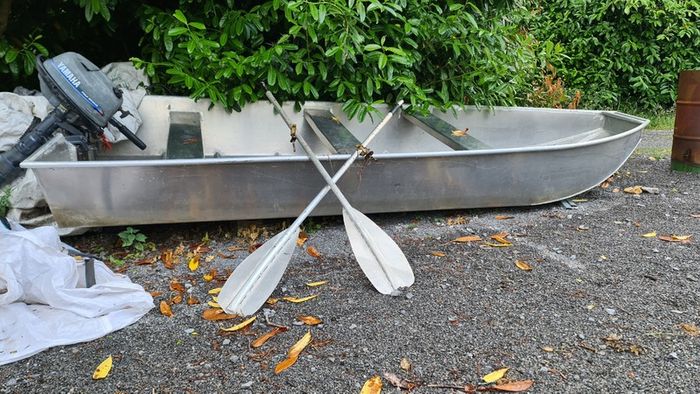 Aluminum 13ft fishing boat