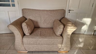 1.5 seater 'love seat'.