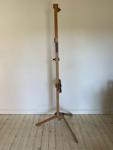 Vintage radial easel