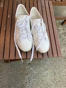 Gucci trainers  size 42