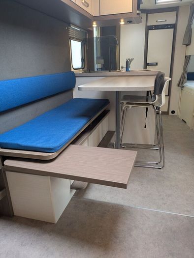 Knaus Caravan Lifestyle 550 in superb condition