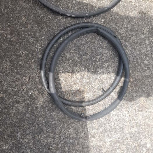 Tyres and tubes