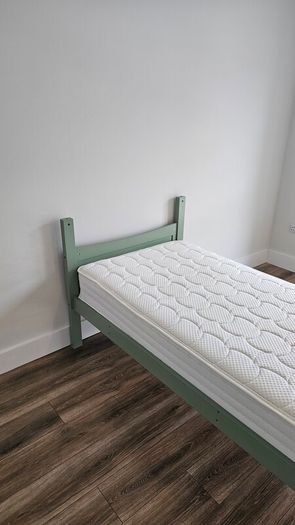 single bed