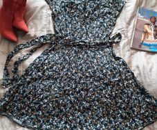 Ladies Floral print dress - size 14