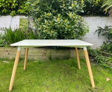 table / deak
