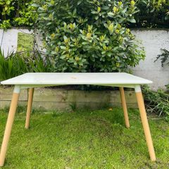 table / deak