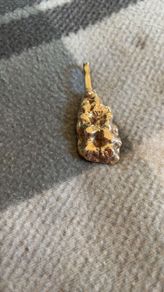 Gold Nugget Pendant  9 Crt