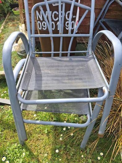 PATIO table and 4 chairs