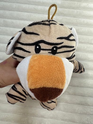 Paws Tiger Plush Approx 30 cm. Used PLease see pictures